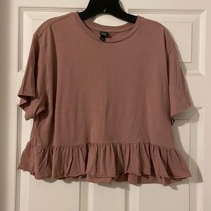 **Great Condition!** Mauve-color Short-sleeve Top with cute ruffle bottom size M